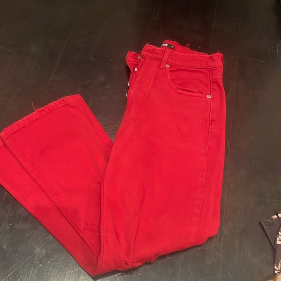 Adaptation Red Jeans